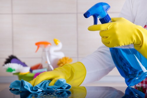 End of tenancy deep cleaning in Brixton flat